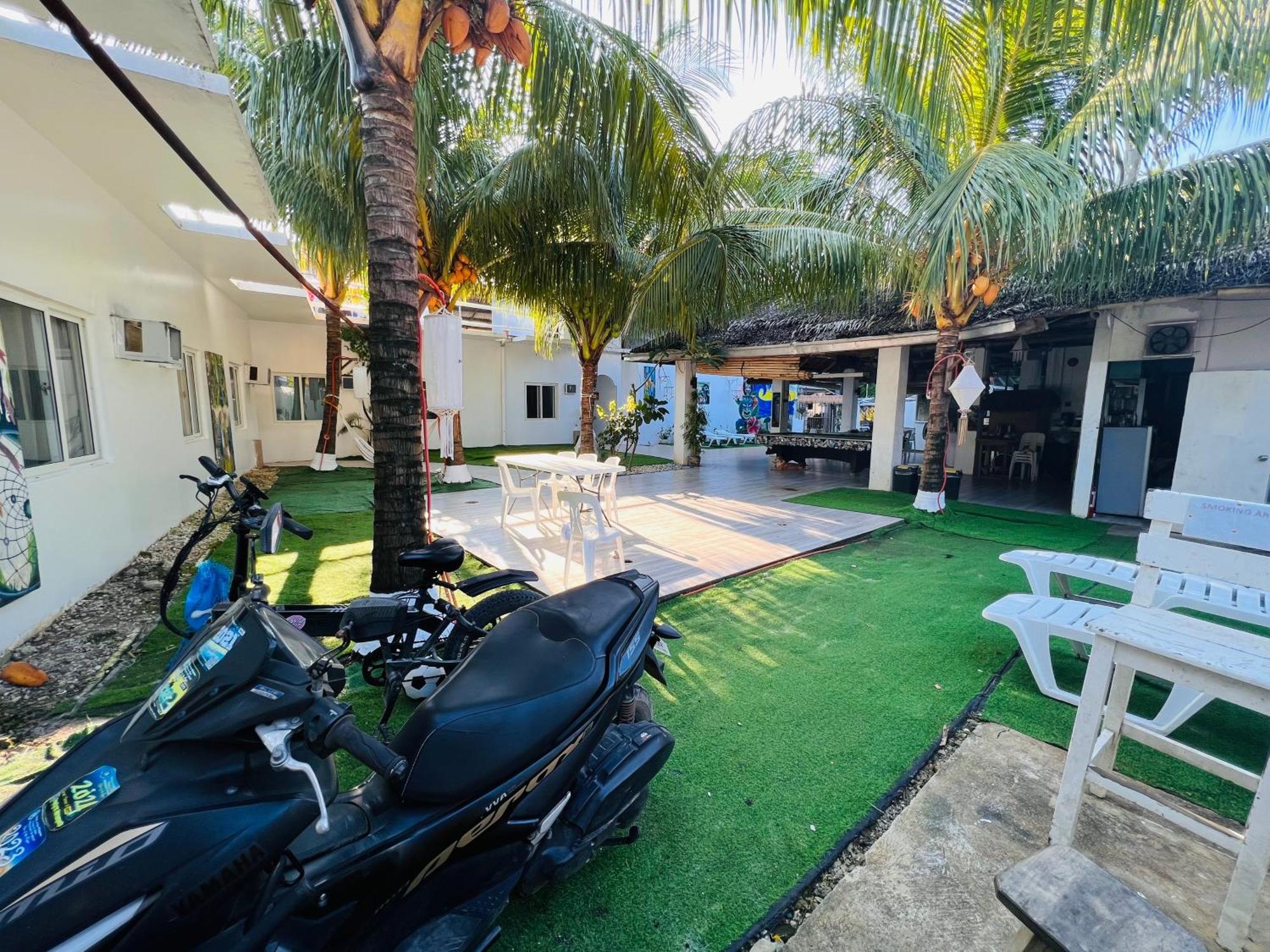 Boracay Backpackers Hostel Balabag  Ngoại thất bức ảnh